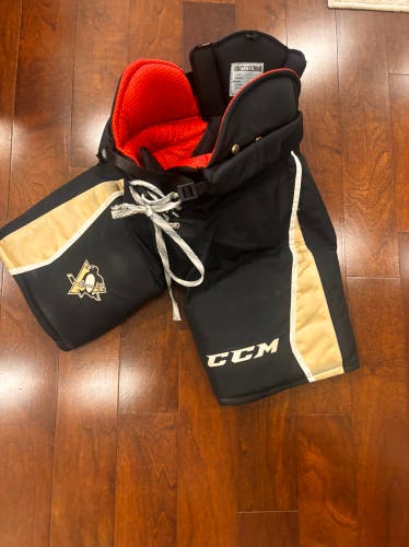 Senior Large CCM HP45X Hockey Pants Pro Stock (Used)