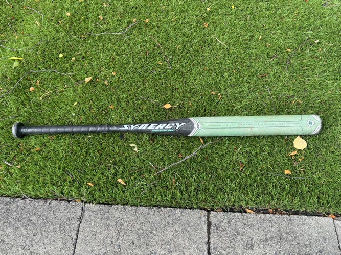 Easton Synergy Bat 28 oz 34" (Used)