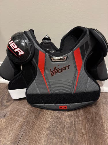 Bauer Lil’ Sport Youth Hockey Shoulder Pads / Chest Protector - Size YTH M