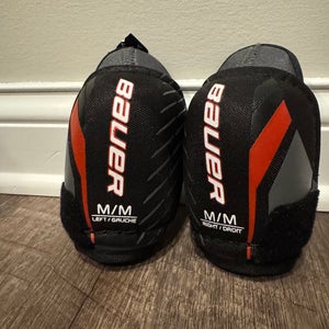 Bauer Lil’ Sport Youth Hockey Elbow Pads - Black (Size YTH M / Medium)