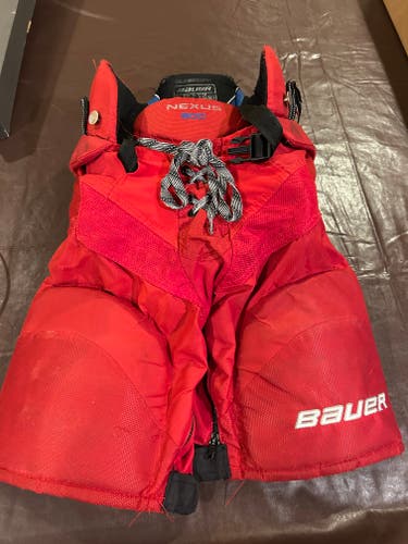 Junior Medium Bauer Nexus 800 Hockey Pants (Used)
