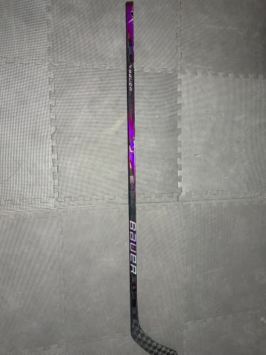 Senior Bauer Proto2 Right Hand Hockey Stick P28 70 Flex Pro Stock - Pink (New)