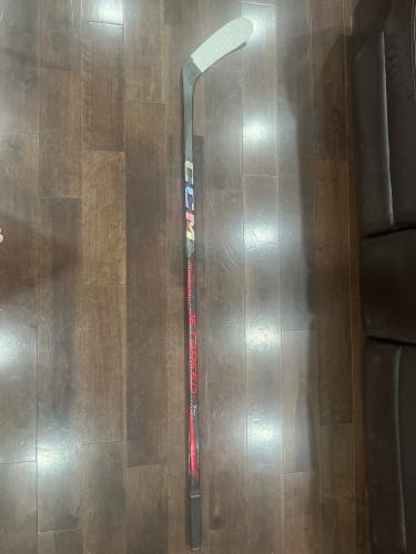Senior CCM JetSpeed FT7 Pro Right Handed Hockey Stick P28 75 Flex (Used)
