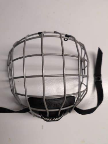 Medium Bauer Helmet cage (Used)