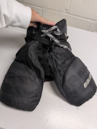 Youth Small Bauer Nexus 400 Hockey Pants (Used)