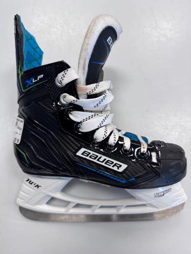 Used Bauer XLP Junior Hockey Skate Junior 01 11860-S000313503