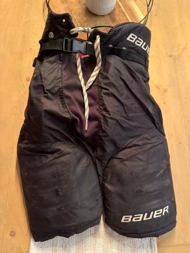 Senior Small Bauer X60 Hockey Pants (Used)