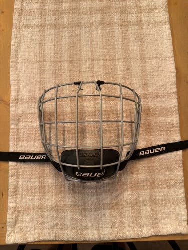 Youth Bauer Prodigy Helmet (Used)