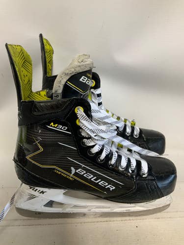 Used Bauer SUPREME M30 Senior Hockey Skate Senior 9.5 11823-S000041151