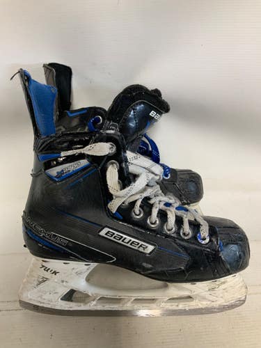 Used Bauer NEXUS 6000 Junior Hockey Skate Junior 03 11823-S000041148