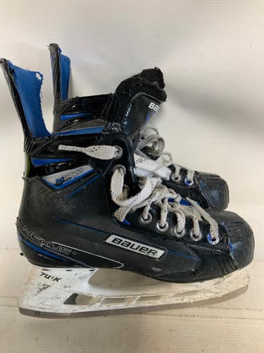 Used Bauer NEXUS 2700 Intermediate Hockey Skate Intermediate 6.0 11823-S000041147