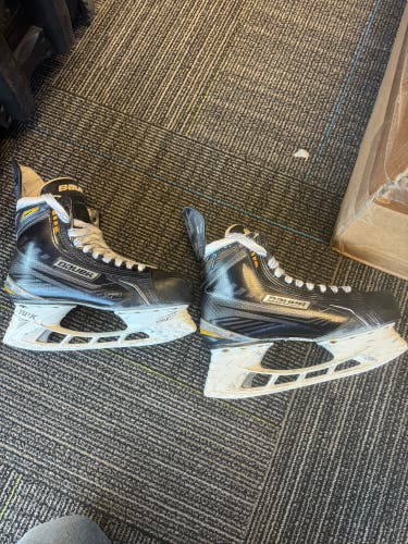 Bauer Supreme TotalOne MX3 Hockey Skates Regular Width 8 (Used)
