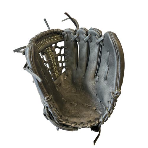 Used Wilson A950 BB/SB Glove RH Throw Black 11 3/4" 11450-S000526400