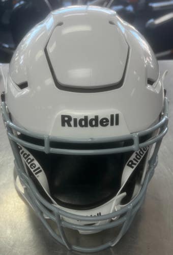 Used Riddell SPEED FLEX 2026 FB Helmet White LG 11497-S000160313