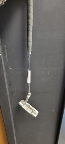 Used Jr Putter RH 11497-S000160307