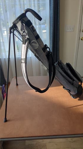 Sunday Golf Bag- Loma Par 3 bag