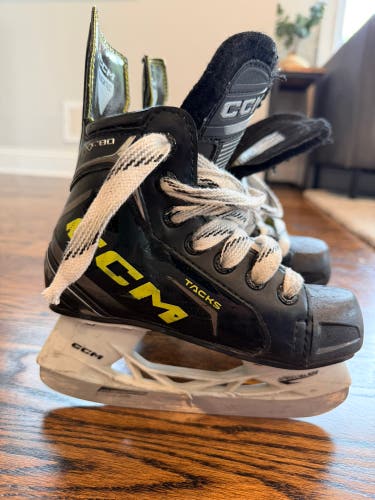 Youth Black/Yellow 2024 CCM Tacks XF 80 Hockey Skates Regular Width 11.5 (Used)