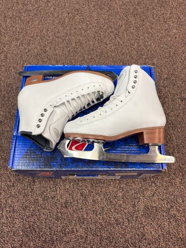 Riedell Edge 223 Figure Skates Size 4.5 (New)