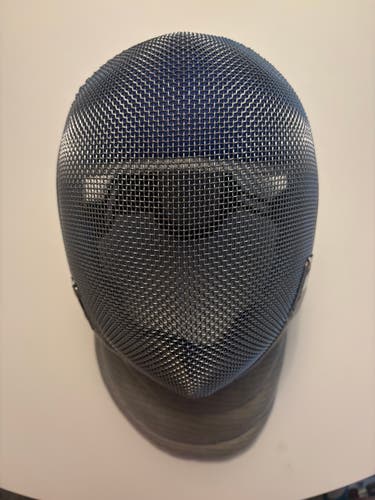 Silver Youth M Unknown Fencing Mask (Used)