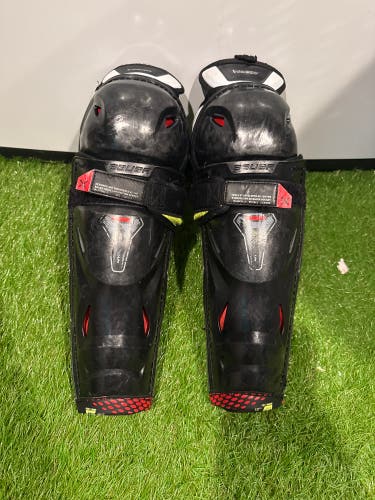 Junior Bauer Vapor Hyperlite 12" Shin Pads (Used)