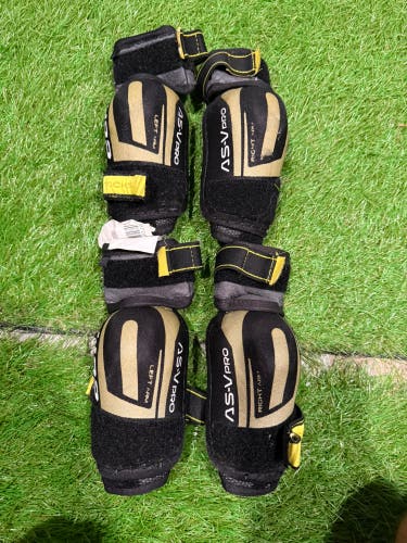 2 pack - Youth Large CCM Tacks AS-V Pro Elbow Pads (Used)