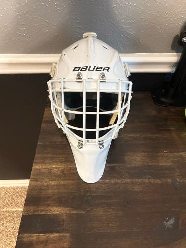 Senior Medium 2022 Bauer Profile 960 Goalie Mask (Used)
