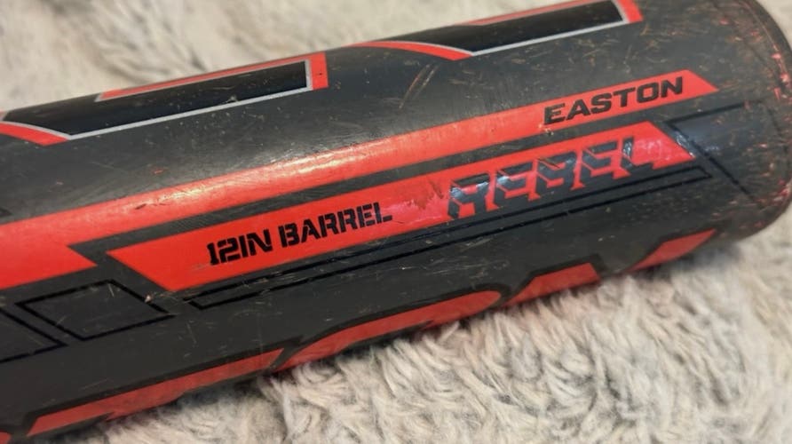 2022 Easton Rebel Alloy Bat 26 oz 33" (Used)