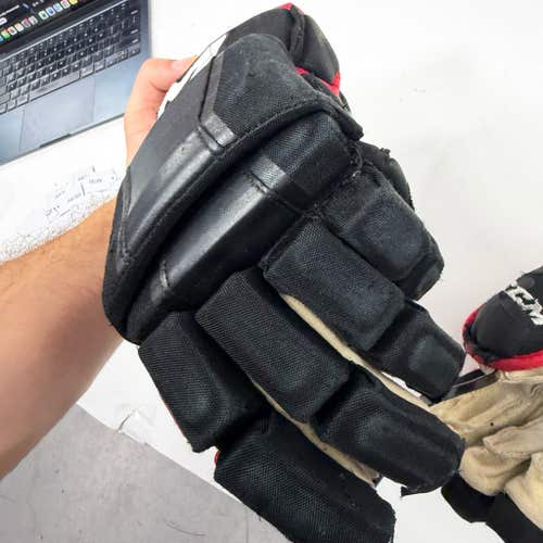 Used Chicago Blackhawks HG97 Gloves | 14" | Ryan Carpenter | AB778