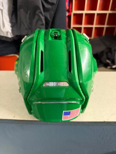 Large Bauer Re-Akt 150 Helmet (Used)