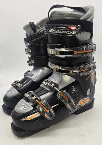 Nordica Easy Move 8 Ski Boots - Size 9.5 / Mondo 27.5 Used
