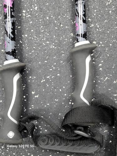 Used Scott LIGHTWEIGHT ALUMINUM Womens DH Ski Pole Black 120 cm / 48 in 11849-S000042825