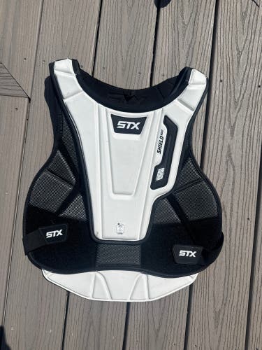 Large STX Shield 600 Chest Protector (Used)