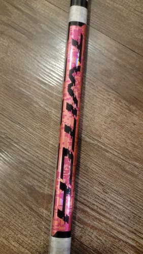 Custom Bauer Twitch RH Stick P28 82 Flex (Used)