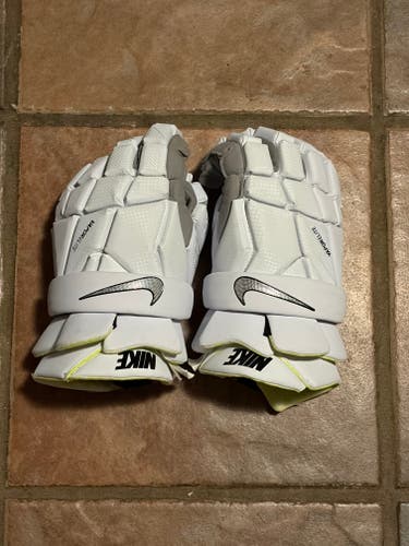 Nike Vapor Elite Lacrosse Gloves (New)