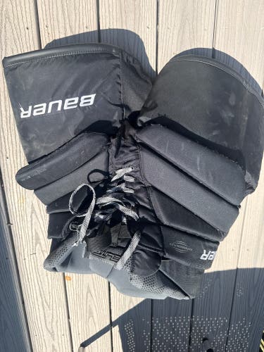 Senior Small Bauer Elite Hockey Goalie Pants (Used)