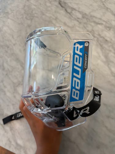 Bauer Concept 3 bubble visor (Used)