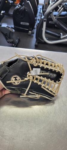 Used Worth MAYHEM 13 BB/SB Glove RH Throw Black 13" 11497-S000160345