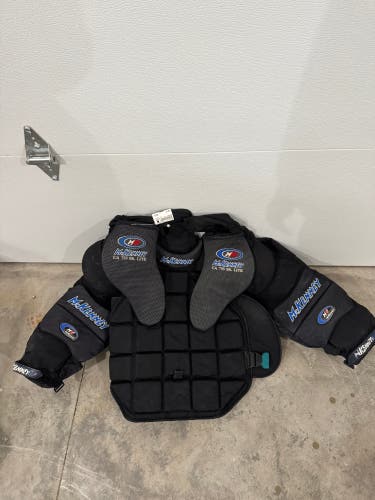 Large Mckenney Goalie Chest Protector (Used)
