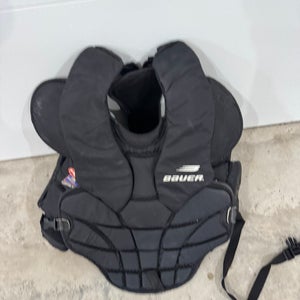 Large Bauer Goalie Chest Protector (Used)