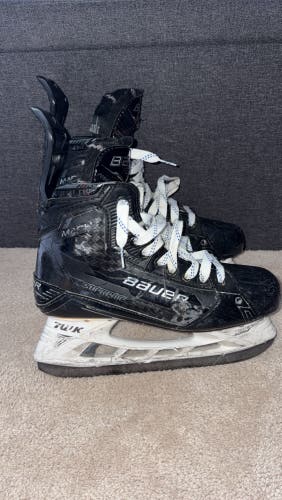 Black/Gray 2022 Bauer Supreme Mach Hockey Skates Regular Width 7.5 (Used)