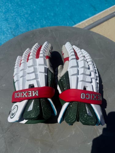 Team Mexico Lacrosse gloves