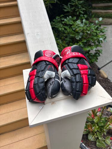 Maverik M5 Lacrosse Gloves (Used)