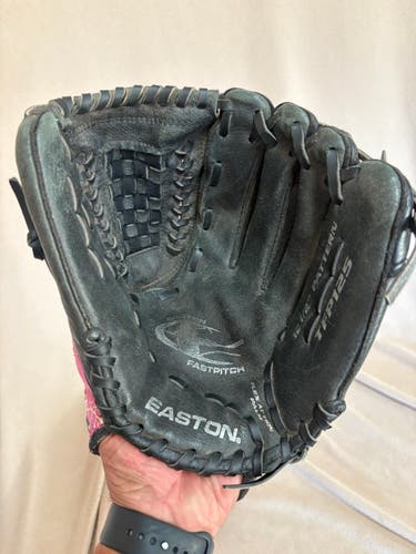 RH Easton Fastpitch Tfp125 Softball Glove 12.5" (Used)