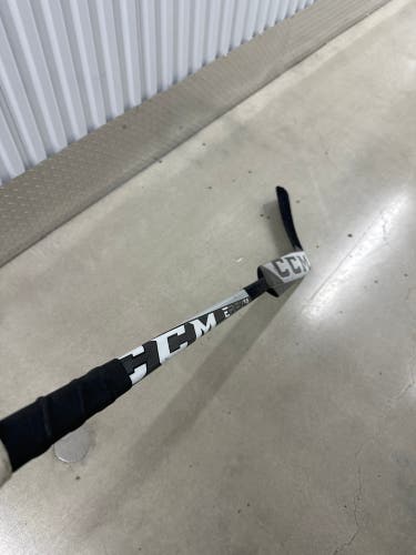 Senior CCM Extreme Flex 5.9 Regular Goalie Stick 24" Paddle (Used)