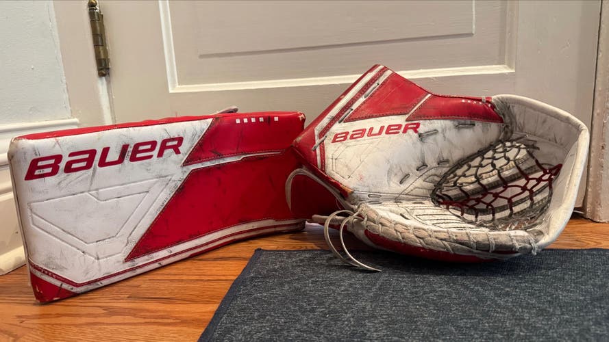 Bauer M5 Pro Regular Intermediate Glove & Blocker Set (Used)