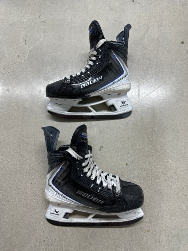 2025 Bauer Vapor Flylite Hockey Skates Size 4 (Used)