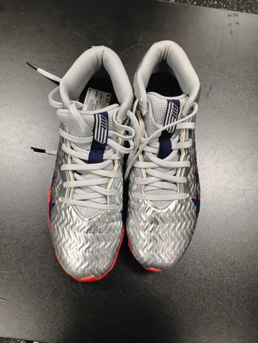 Used Under Armour FREEDOM BB/SB Cleats Grey Junior 06 11849-S000042865