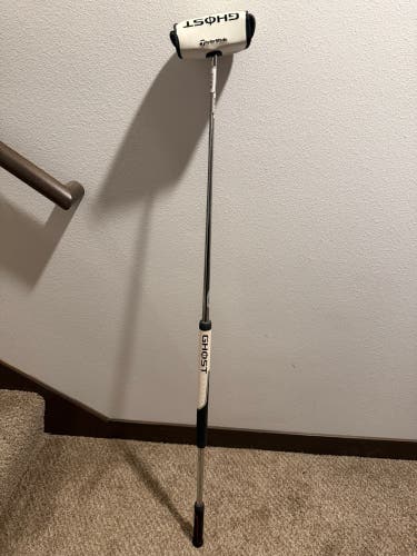 2011 TaylorMade Ghost Manta Belly Right Handed Putter 48" (Used)