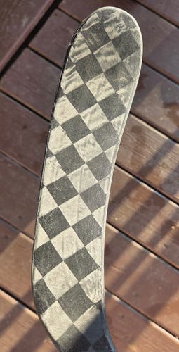 Junior True HZRDUS 9x4 Right Handed Hockey Stick T28 40 Flex (New)