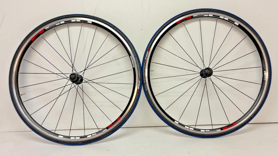 Shimano WH-R501 24/20-Bladed Spoke Aluminum 700C Road Wheelset Specialized Tires